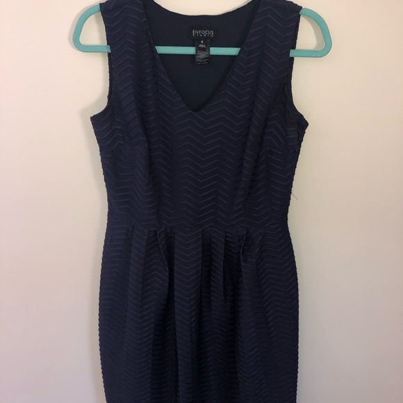 Robe De Soirée Enfocus Studio Bleu Marine Taille 4 - Style Ball Gown, Sans Manches, Brodée, Très Bon état
